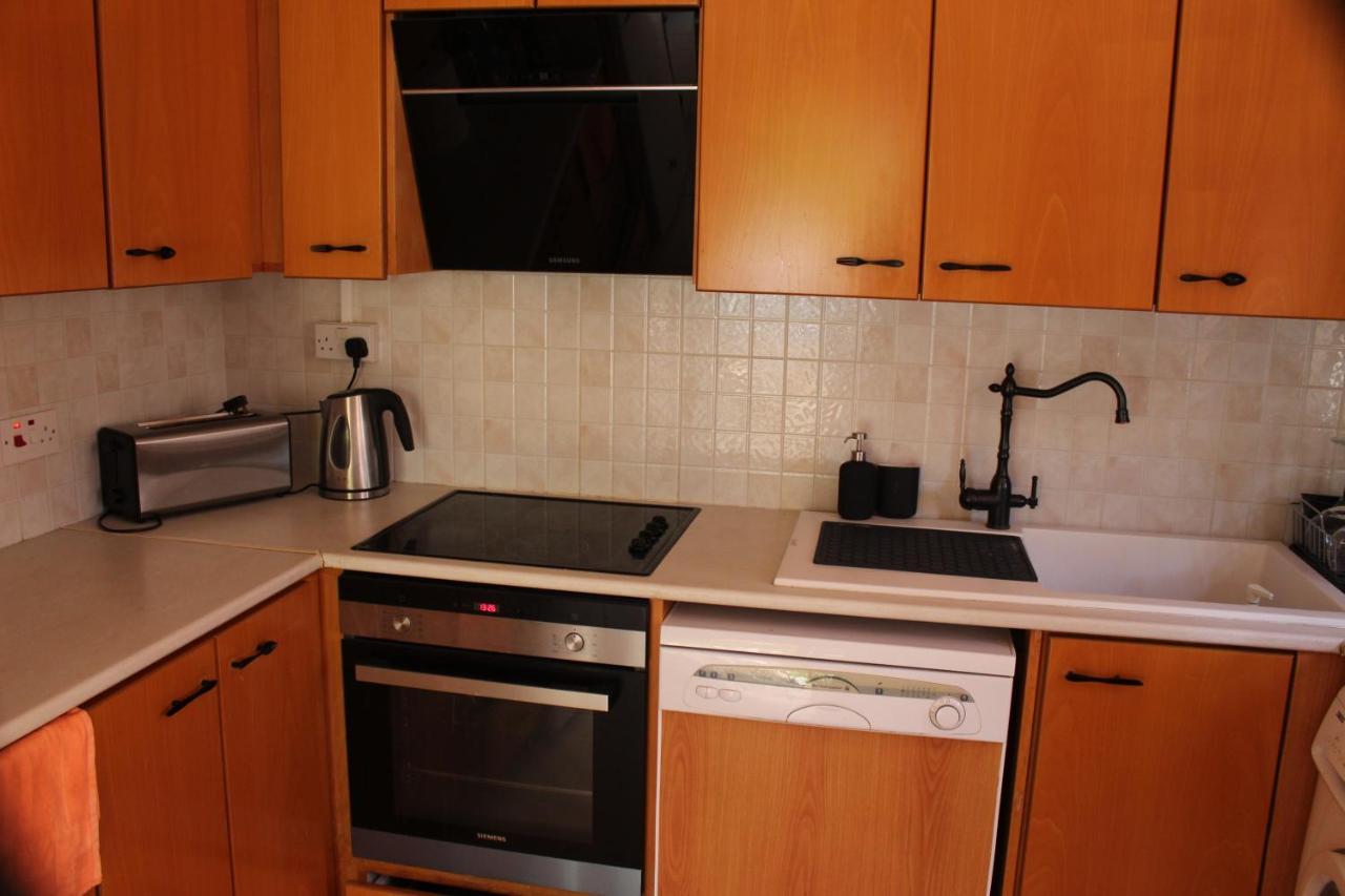 Ivoton Home Paphos Exterior foto
